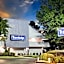 Travelodge by Wyndham College Park