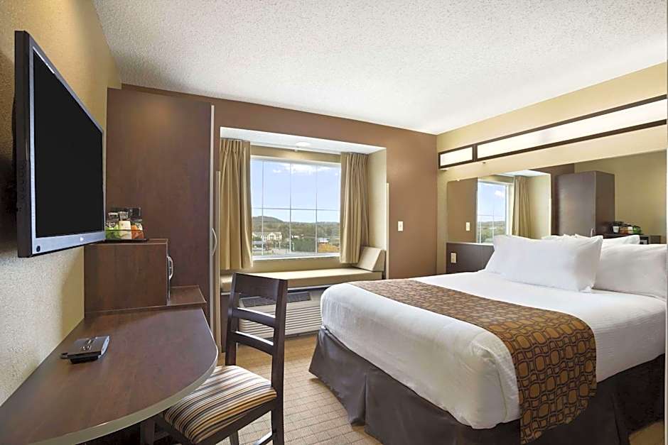 Microtel Inn & Suites By Wyndham Cambridge