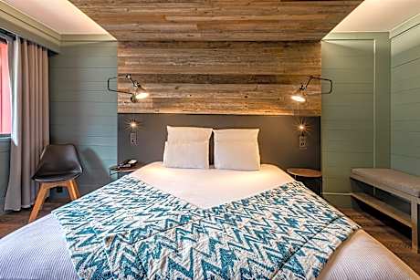 TRIPLE CLASSIC MOUNTAIN VIEW