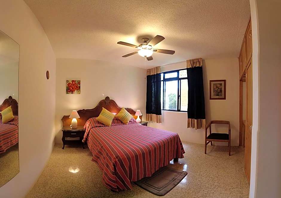 Casa de las Palmas Guest House