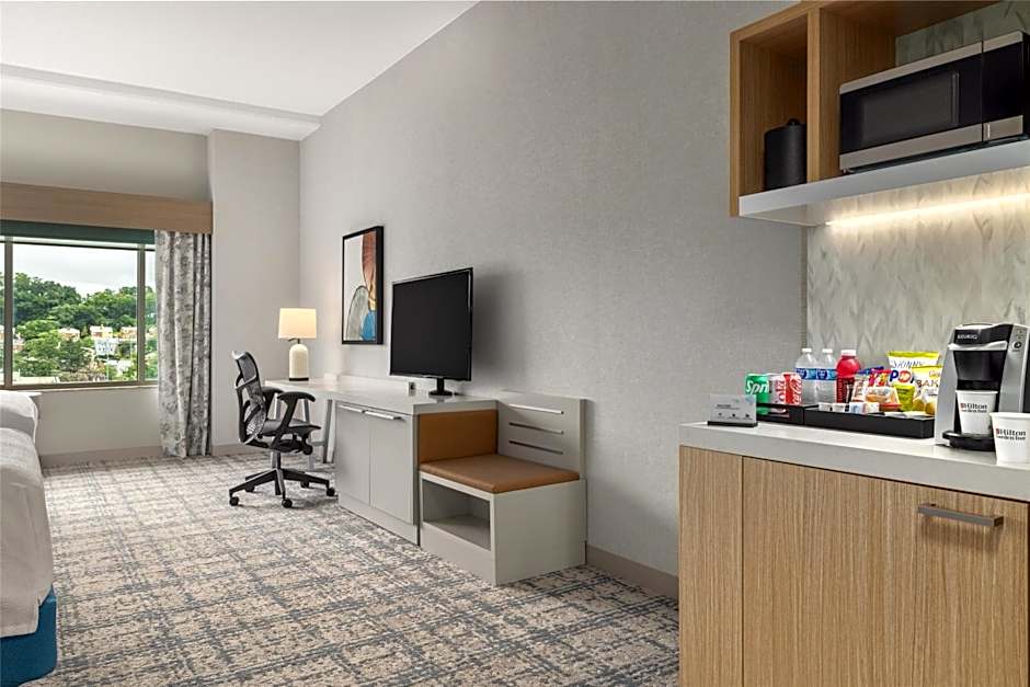 Photo 1 of 9 of Premium 2 Queen Beds