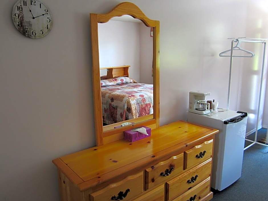 Mountain Springs Motel & RV Park