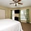 Country Club Villas