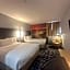 Clarion Pointe