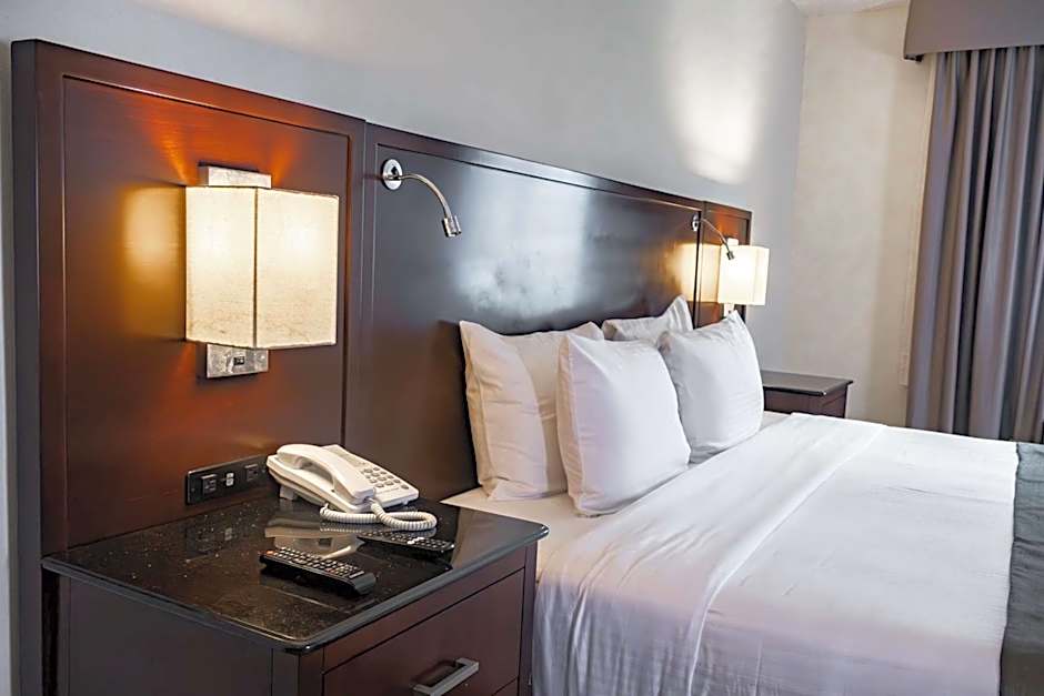 Best Western Plus Monterrey Colon