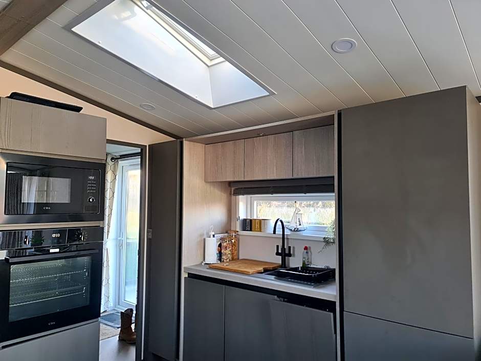 Mawgan Pads Lazy Days Lodge