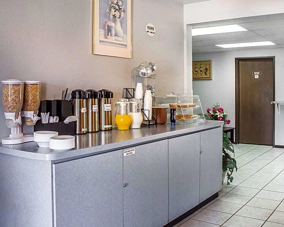 Rodeway Inn Winslow I-40