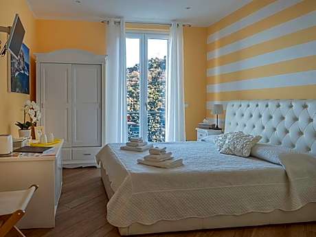Double Room with Balcony and Sea View - Separate Building