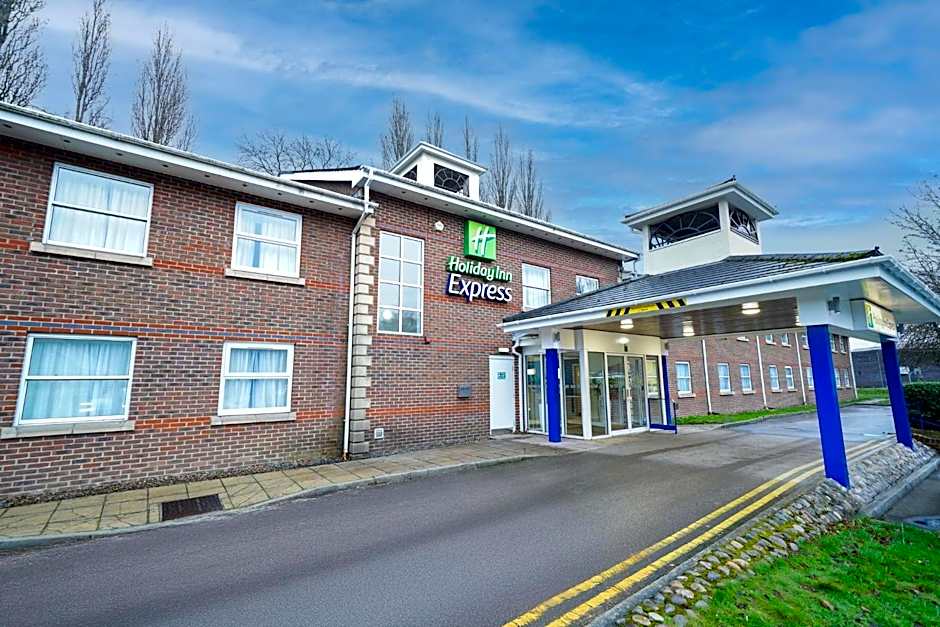 Holiday Inn Express Leeds-East By IHG