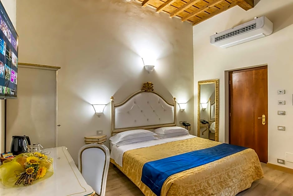 Porta Faenza Hotel