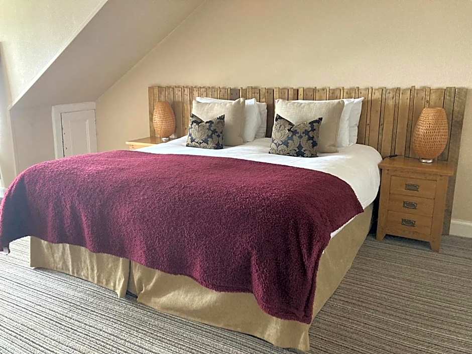 The Arran Lodge & Arran Sleep Huts