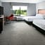 Hampton Inn By Hilton & Suites West Bend