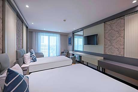 Premium Triple, Larger Guest Room, 1 Double Or 1 Twin, Sofa Bed