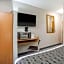 Microtel Inn & Suites by Wyndham Southern Pines / Pinehurst