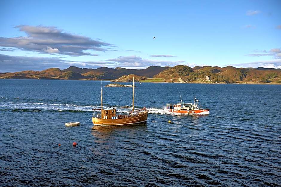 Crinan Hotel