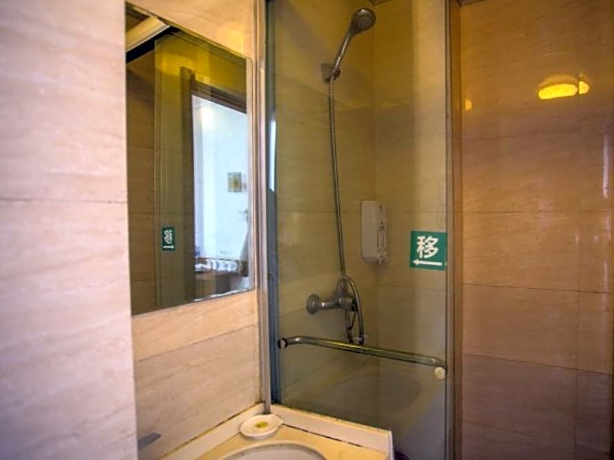 GreenTree Inn Kunshan Huaqiao Building materials Conch Hotel