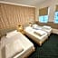 Man Va Hotel