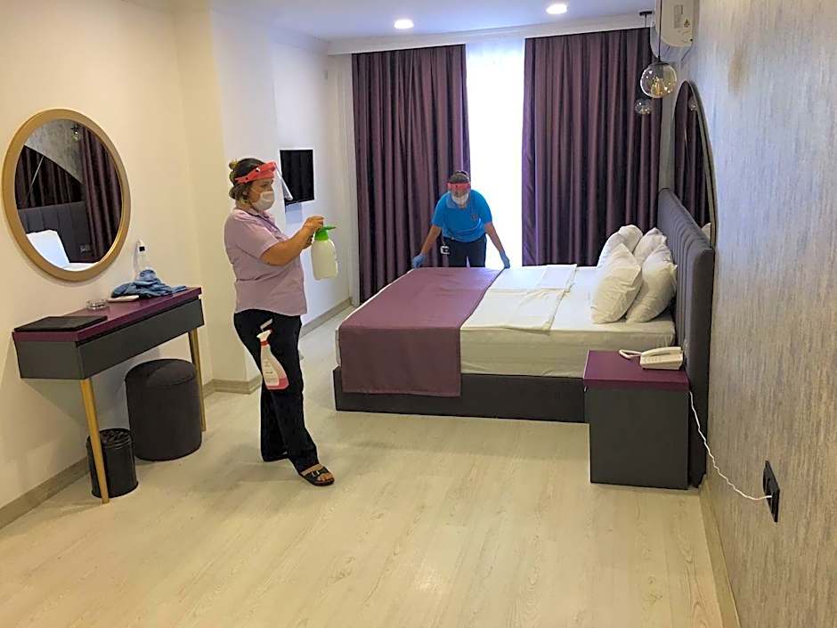 karikatur bi hotel