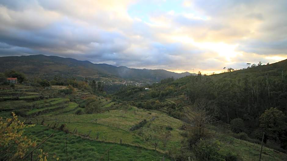 Casa Favo de Mel - Jacuzzi Privado & Lareira - Piscina