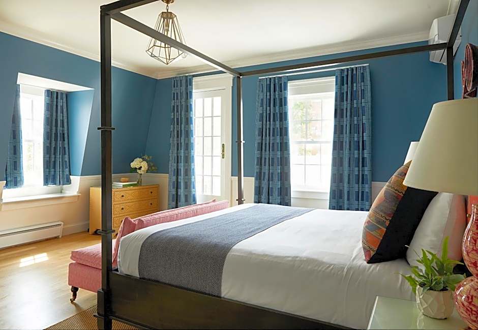 The Christopher, The Edgartown Collection