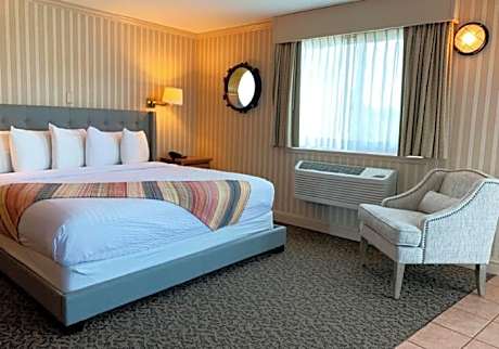 Queen Room with Sofa Bed, Kitchenette and Jacuzzi