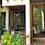 Montien House Hotel