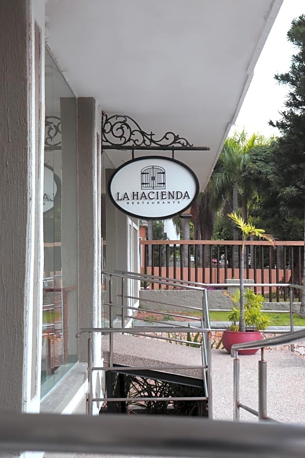 Hotel Ayenda Casa Ballesteros 1318