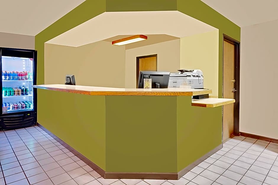 Super 8 by Wyndham Denver Central