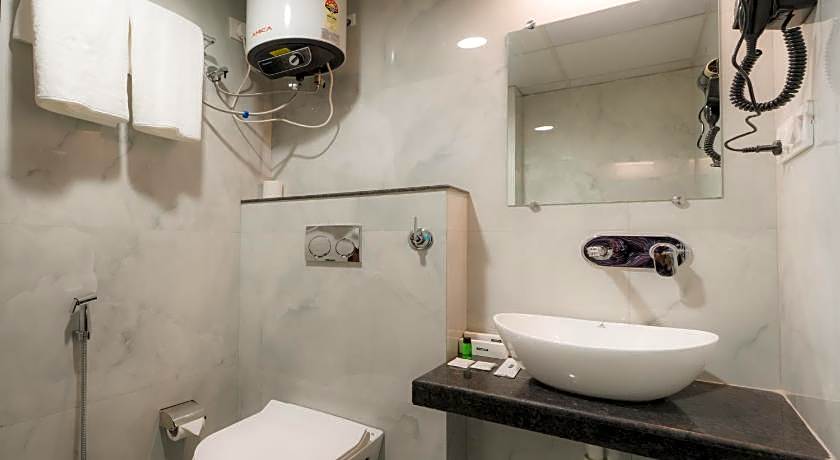 Hotel Sugandh Retreat
