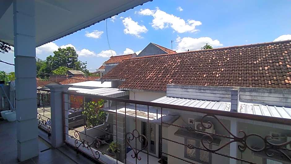 Omah Kost Family Syariah