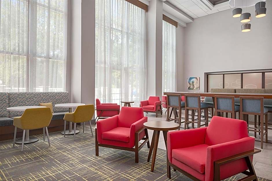 Hampton Inn & Suites Charlotte-Arrowood Rd.