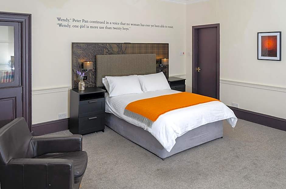 Thrums Hotel, Kirriemuir