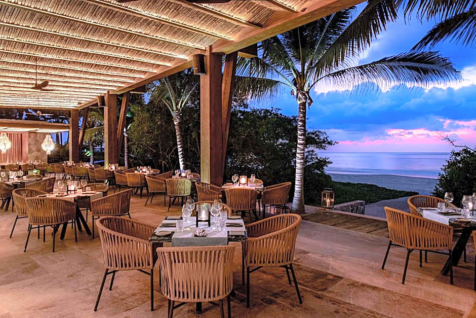 Conrad Punta de Mita