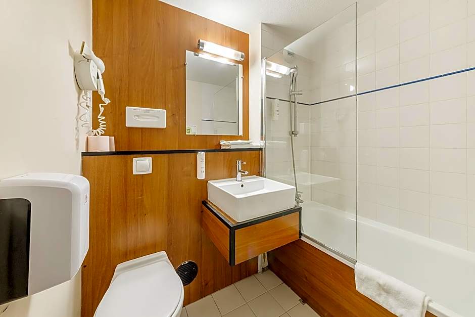 Comfort Hotel Lille Lomme