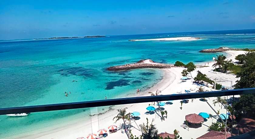 Kaani Grand Seaview at Maafushi