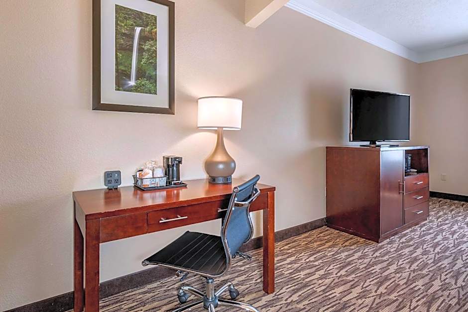 Comfort Suites Salem