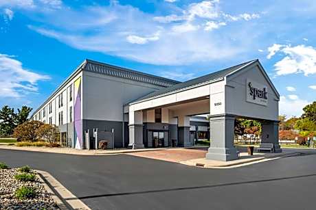 Spark by Hilton Stevensville