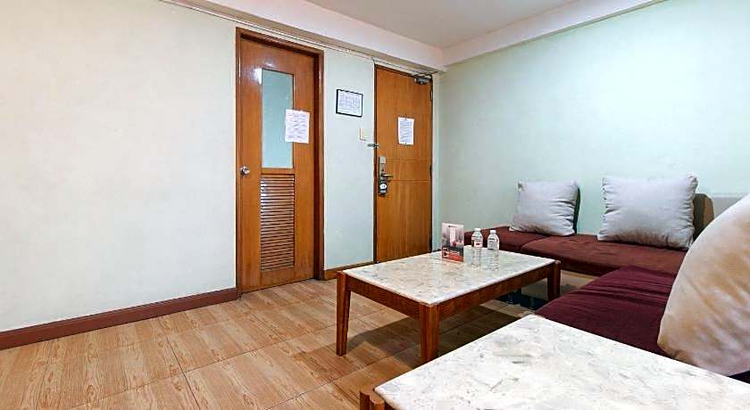 RedDoorz Plus @ Timog Avenue Quezon City