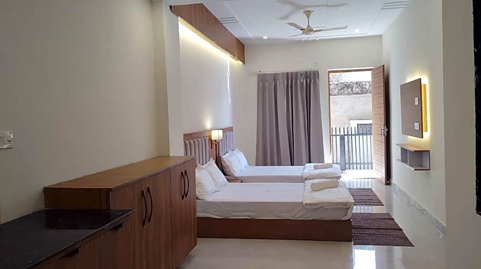 Rishikesh Sadan A Yoga and Spritual Retreat