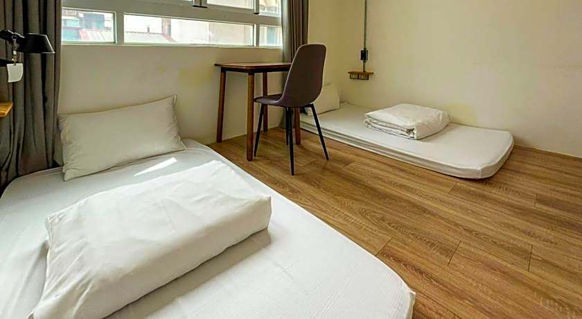 Light Hostel - Chiayi
