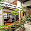 Gringo Bill's Boutique Hotel