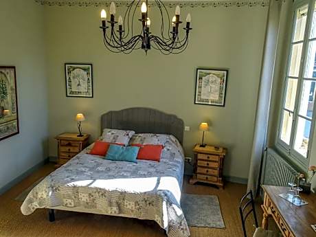 Olivier -Apartment-Ensuite-Double room-Garden View
