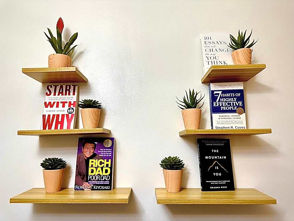 High Rise Condo with Balcony, Pool, Grand Lobby, and Sky Garden 22F