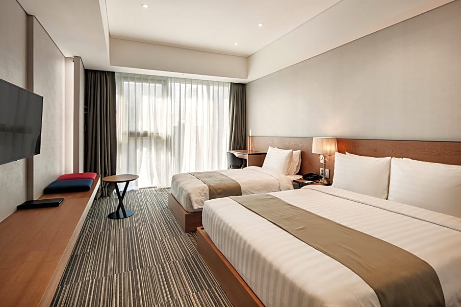 Golden Tulip Incheon Airport Hotel