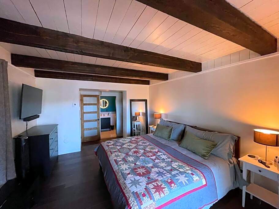 Ty-Llyn - Lakeside Spa Retreat