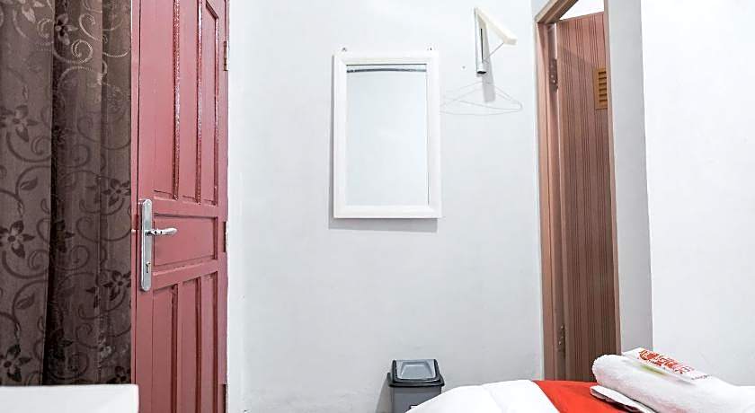 RedDoorz near Jalan Perintis Kemerdekaan Lampung