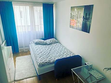 Basic Triple Room with Shared Bathroom