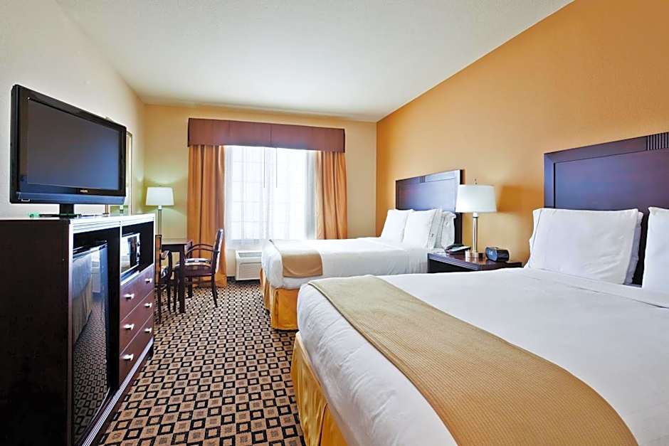 Holiday Inn Express & Suites Clovis By IHG
