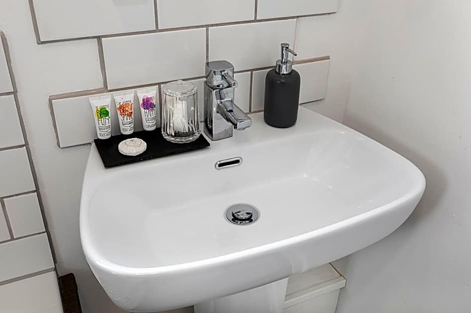 The Sleep-Inn Hare B&B