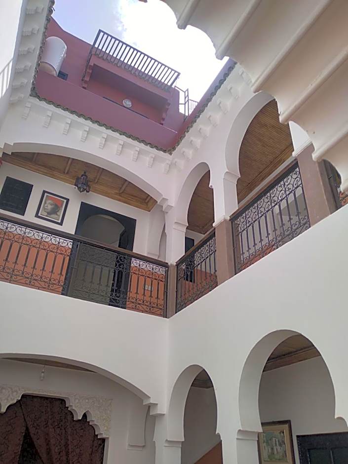 Riad 9 Derb El Bousnne
